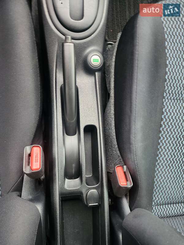 Хэтчбек Nissan Note 2013 в Полтаве