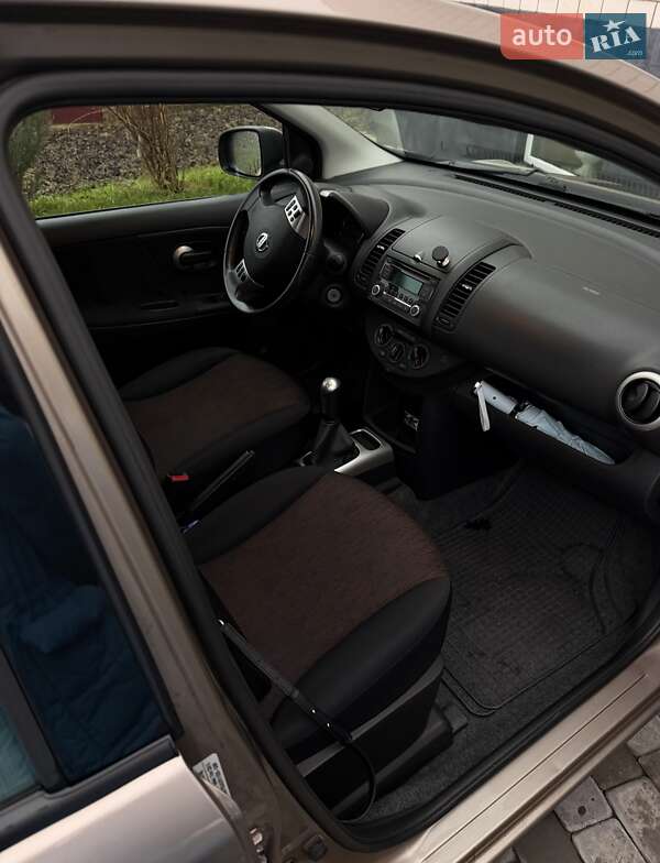 Хэтчбек Nissan Note 2010 в Виннице фото 12 Хэтчбек Nissan Note 2010 в Виннице