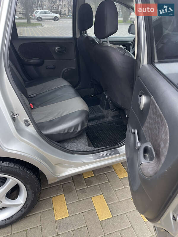 Хэтчбек Nissan Note 2007 в Виннице фото 3 Хэтчбек Nissan Note 2007 в Виннице