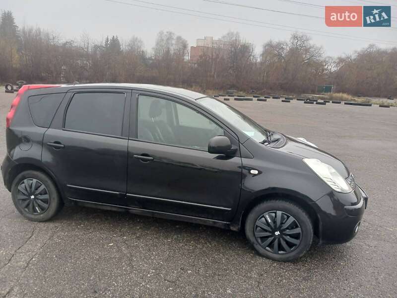 Хетчбек Nissan Note 2008 в Лубнах фото 4 Хетчбек Nissan Note 2008 в Лубнах