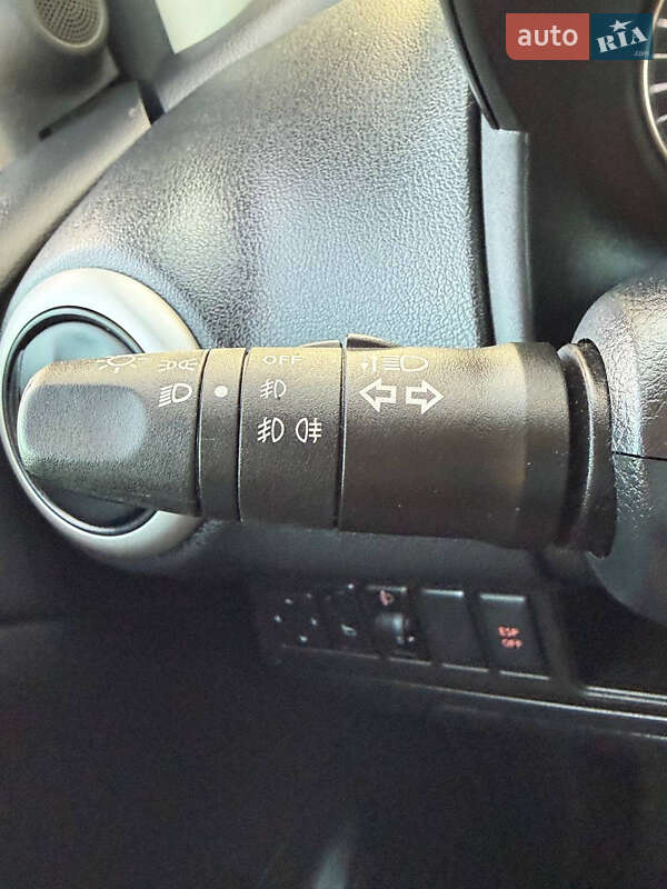 Хэтчбек Nissan Note 2011 в Стрые