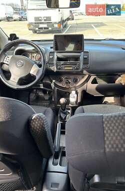 Хетчбек Nissan Note 2006 в Петропавлівській Борщагівці