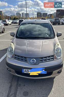 Хетчбек Nissan Note 2006 в Петропавлівській Борщагівці