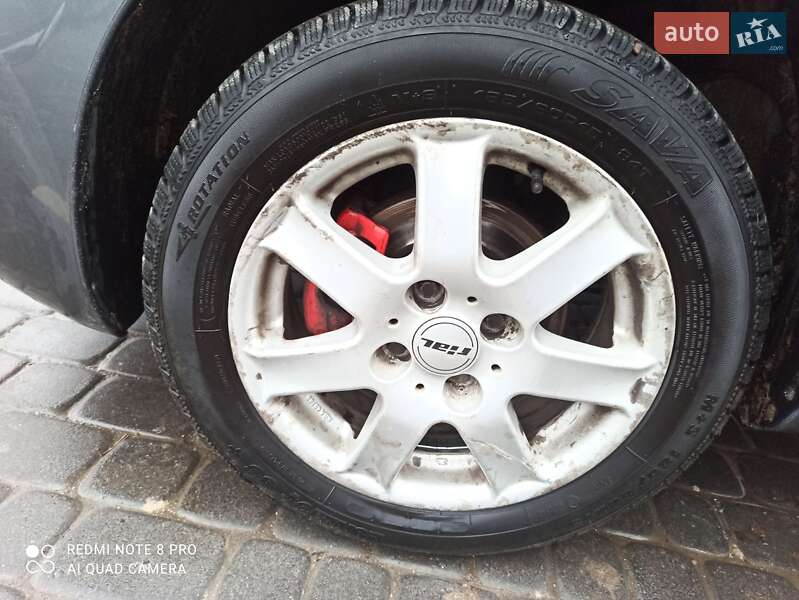 Хетчбек Nissan Note 2006 в Львові