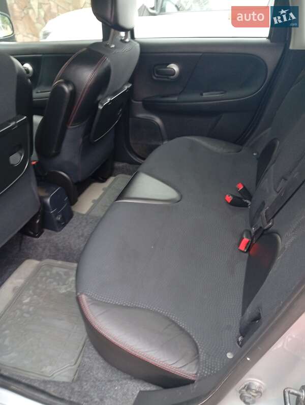 Хетчбек Nissan Note 2010 в Овідіополі фото 3 Хетчбек Nissan Note 2010 в Овідіополі