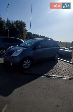 Хетчбек Nissan Note 2009 в Дубровиці