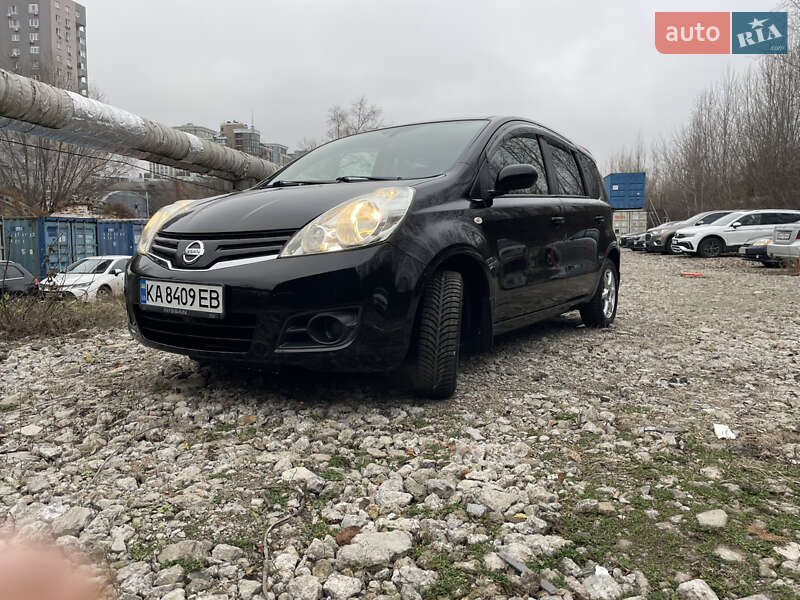 Хэтчбек Nissan Note 2012 в Киеве фото 3 Хэтчбек Nissan Note 2012 в Киеве