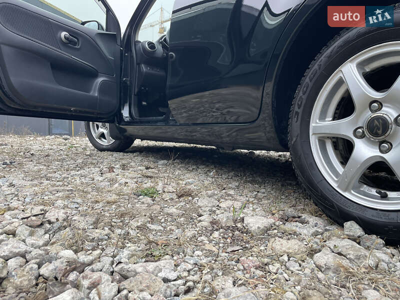 Хэтчбек Nissan Note 2012 в Киеве фото 16 Хэтчбек Nissan Note 2012 в Киеве