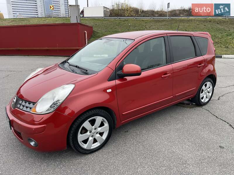 Хэтчбек Nissan Note 2007 в Киеве
