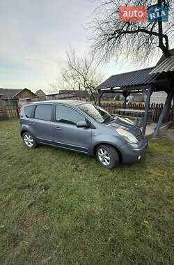 Хетчбек Nissan Note 2009 в Дубровиці