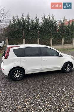 Хэтчбек Nissan Note 2010 в Виноградове