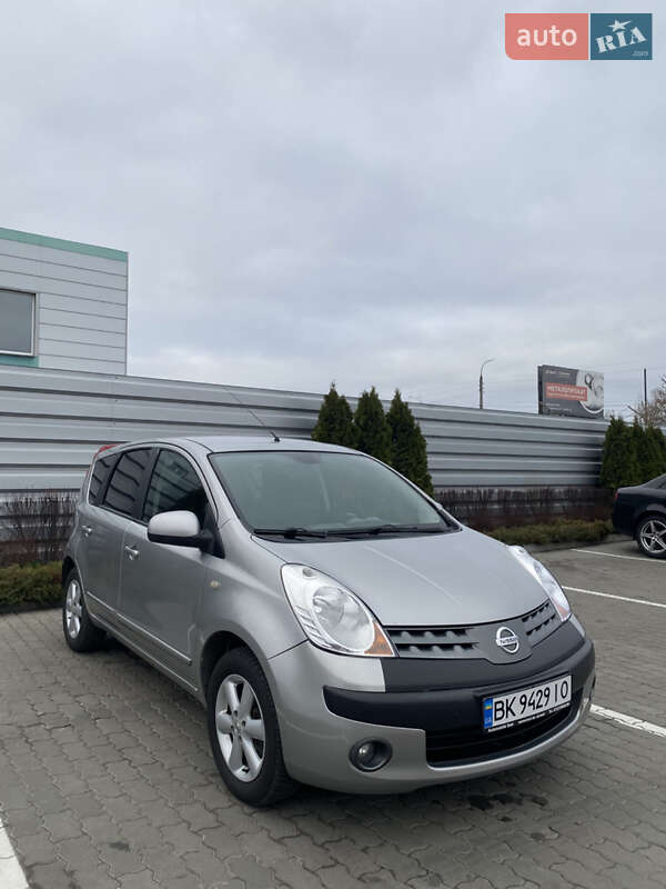 Хетчбек Nissan Note 2006 в Черкасах