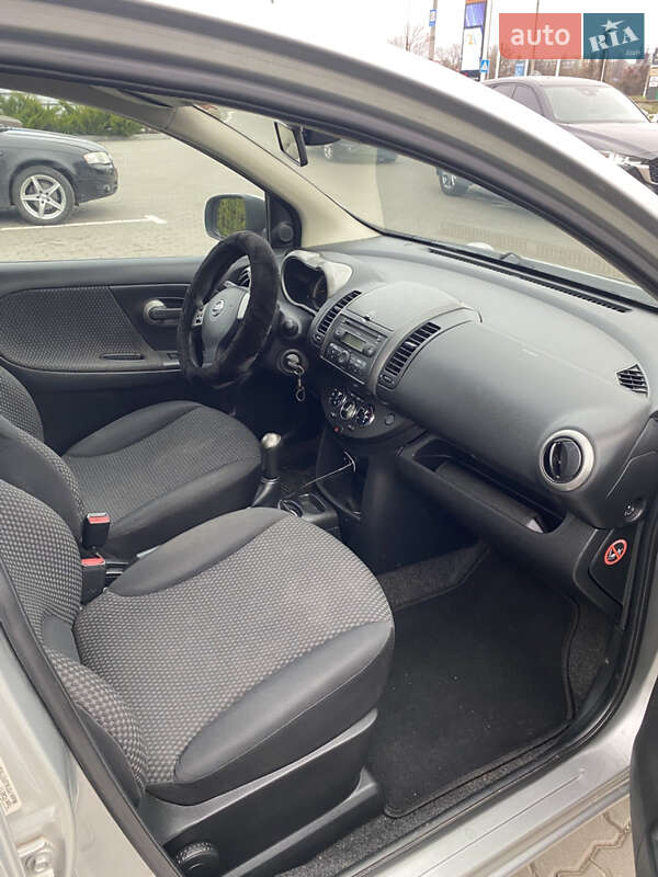 Хетчбек Nissan Note 2006 в Черкасах