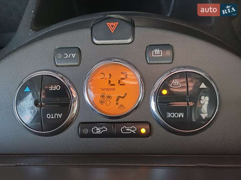 Хэтчбек Nissan Note 2007 в Александрие фото 13 Хэтчбек Nissan Note 2007 в Александрие