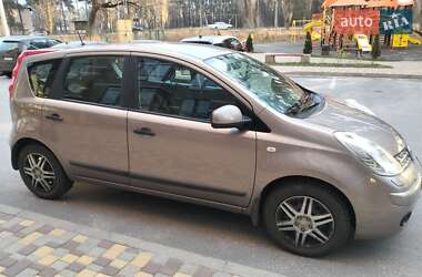 Хетчбек Nissan Note 2008 в Чернігові