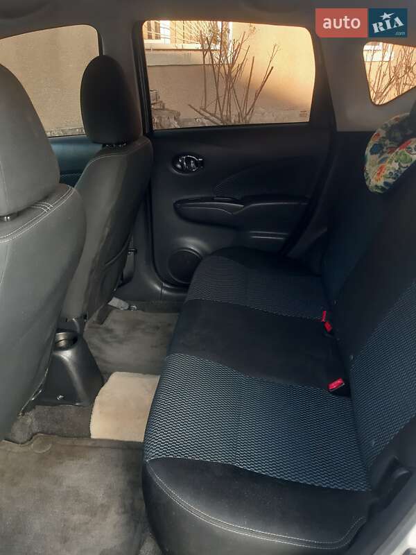 Хэтчбек Nissan Note 2015 в Владимире