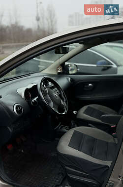 Хэтчбек Nissan Note 2006 в Киеве