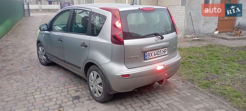 Хетчбек Nissan Note 2011 в Славуті