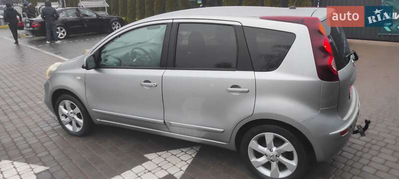 Хэтчбек Nissan Note 2009 в Житомире