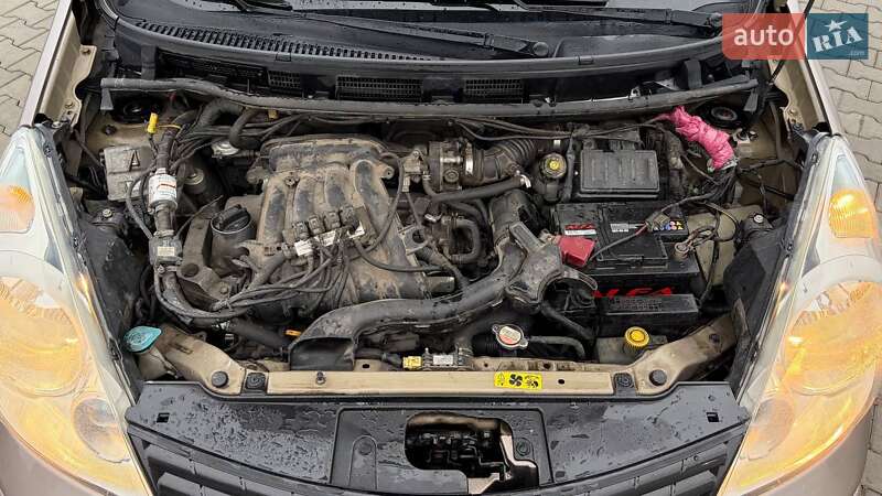 Хетчбек Nissan Note 2011 в Львові фото 15 Хетчбек Nissan Note 2011 в Львові