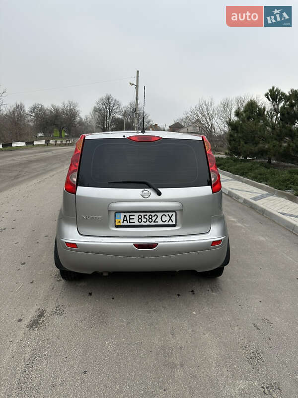 Хэтчбек Nissan Note 2008 в Днепре
