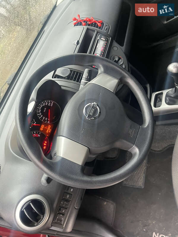 Хетчбек Nissan Note 2011 в Києві фото 10 Хетчбек Nissan Note 2011 в Києві