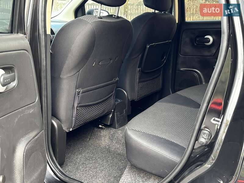 Хэтчбек Nissan Note 2007 в Дрогобыче фото 107 Хэтчбек Nissan Note 2007 в Дрогобыче