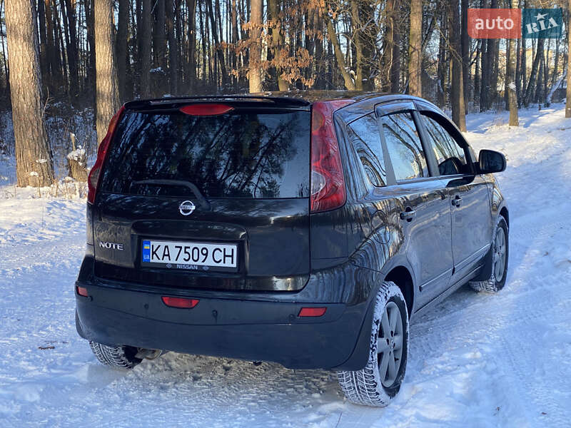 Хэтчбек Nissan Note 2006 в Чернигове