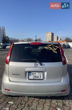 Хэтчбек Nissan Note 2011 в Одессе