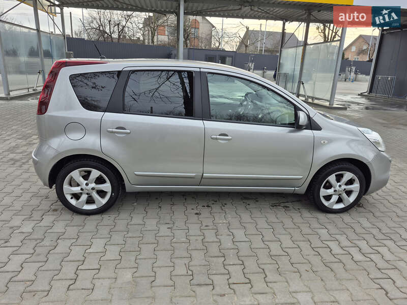 Хэтчбек Nissan Note 2010 в Луцке фото 8 Хэтчбек Nissan Note 2010 в Луцке