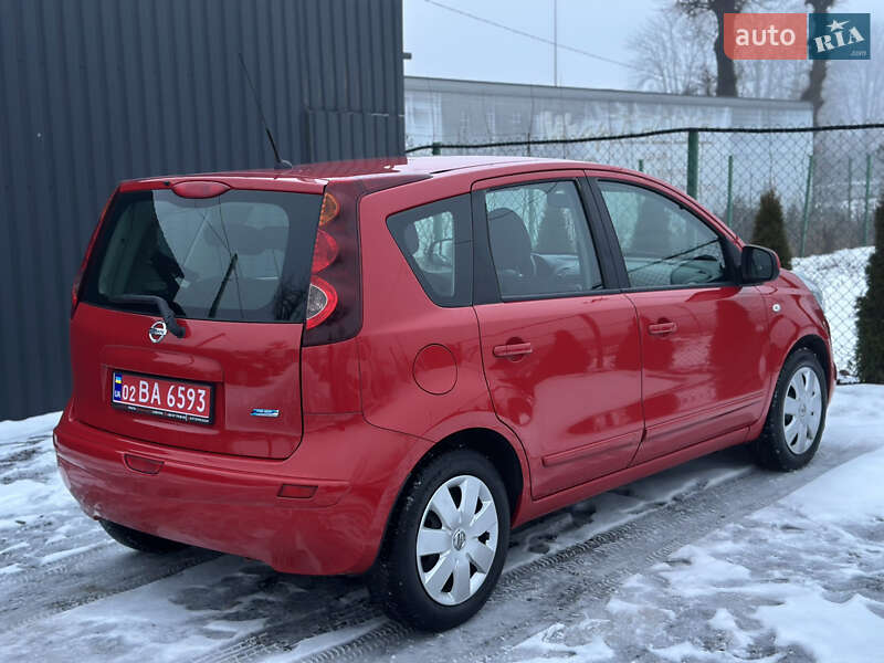Хэтчбек Nissan Note 2010 в Виннице