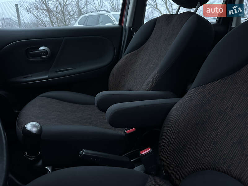 Хэтчбек Nissan Note 2010 в Виннице