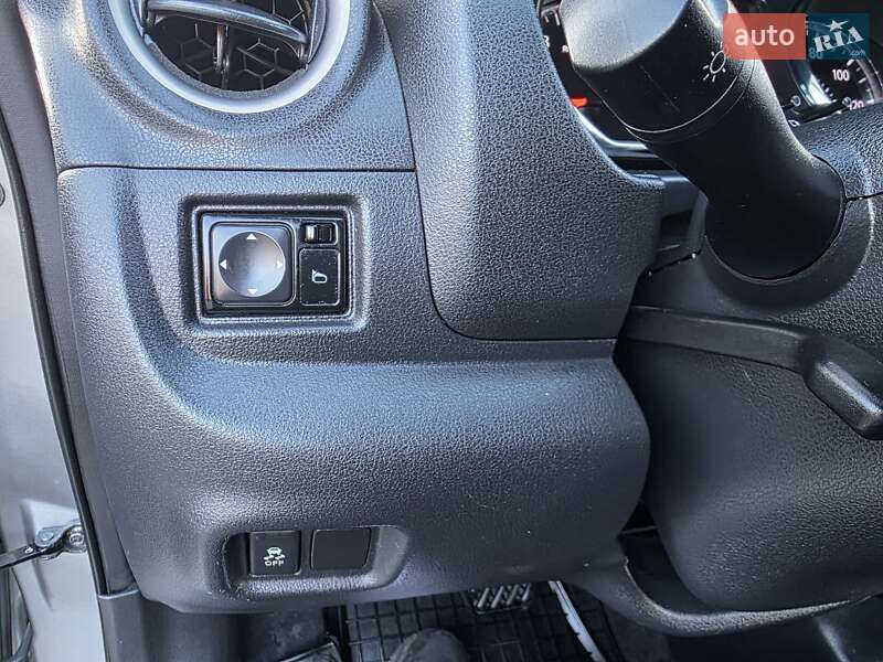 Хэтчбек Nissan Note 2014 в Хмельницком