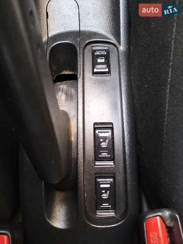 Хэтчбек Nissan Note 2008 в Чернигове