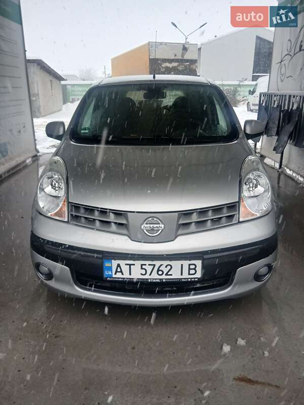 Хэтчбек Nissan Note 2006 в Ивано-Франковске