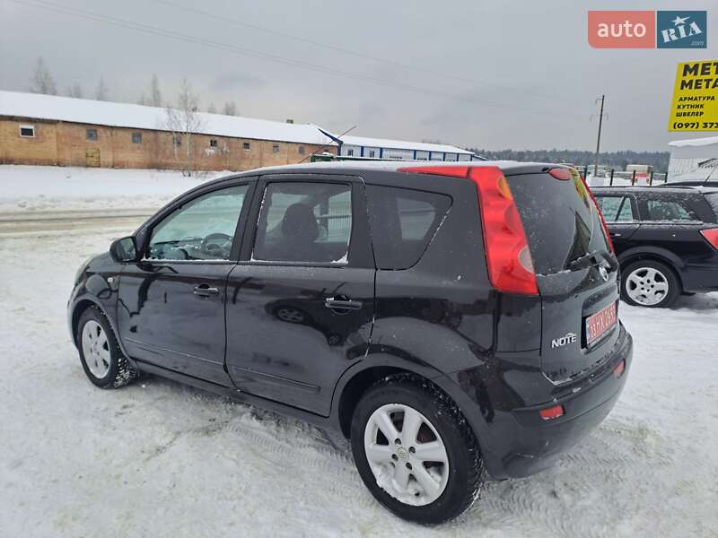 Хэтчбек Nissan Note 2006 в Славуте