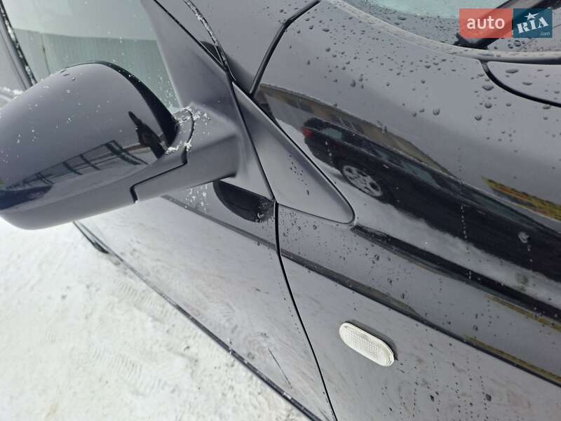 Хэтчбек Nissan Note 2006 в Славуте