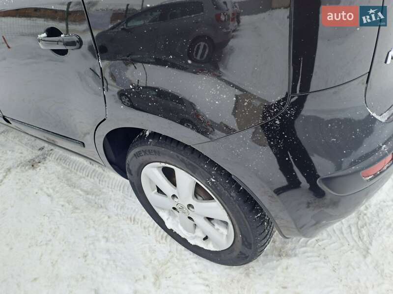 Хэтчбек Nissan Note 2006 в Славуте