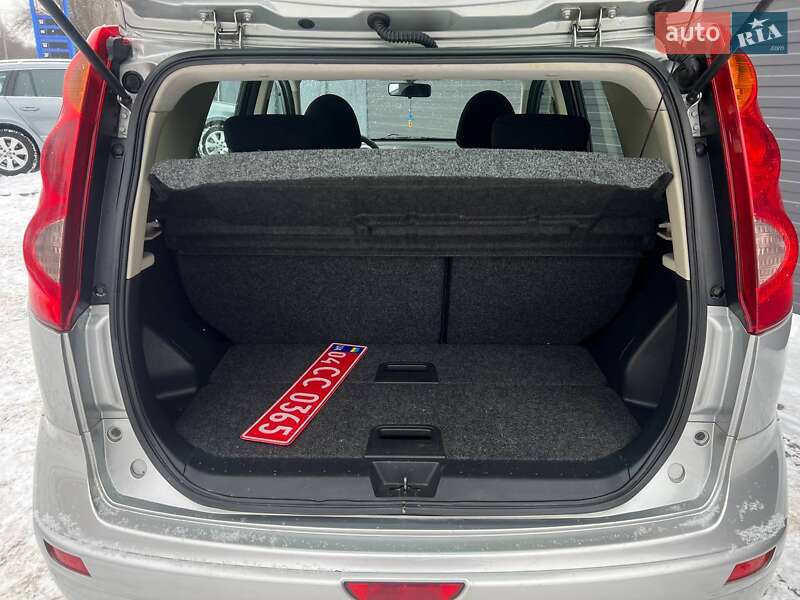 Хэтчбек Nissan Note 2008 в Каменском