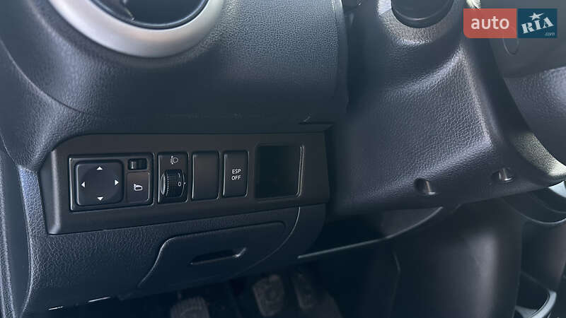 Хэтчбек Nissan Note 2009 в Виннице