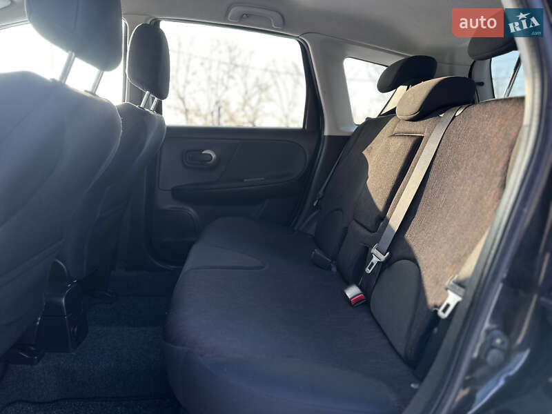 Хэтчбек Nissan Note 2009 в Виннице