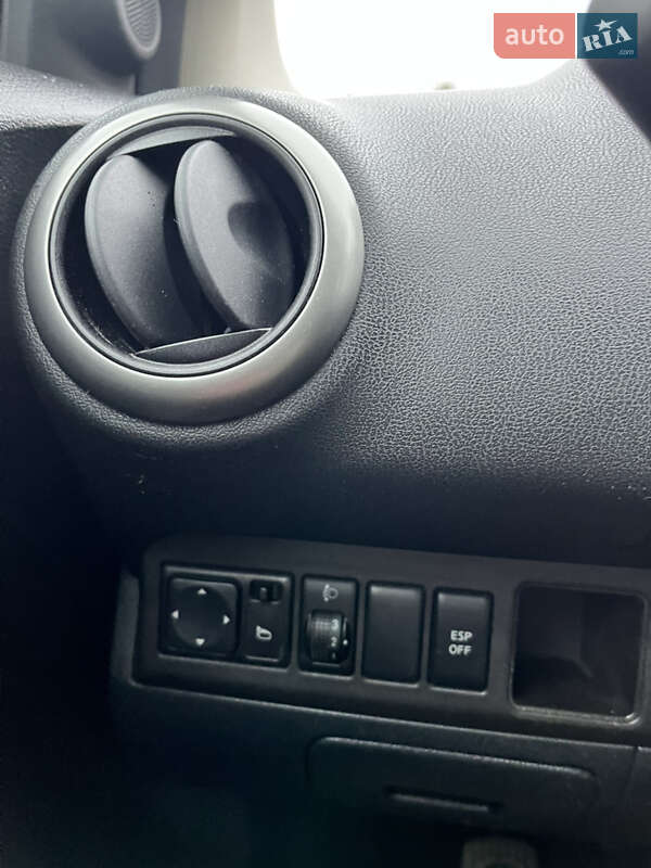 Хэтчбек Nissan Note 2007 в Збараже