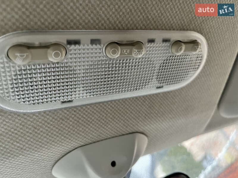 Хэтчбек Nissan Note 2007 в Збараже