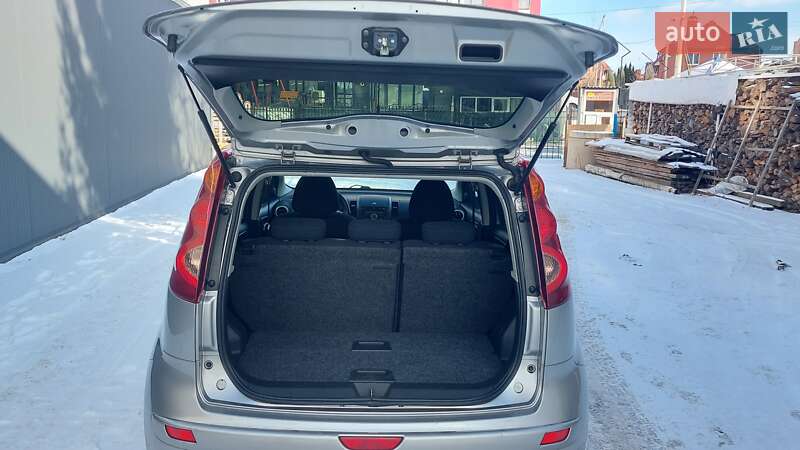 Хетчбек Nissan Note 2010 в Луцьку