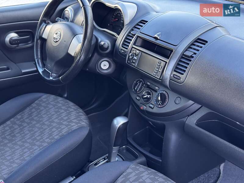 Хэтчбек Nissan Note 2008 в Виннице