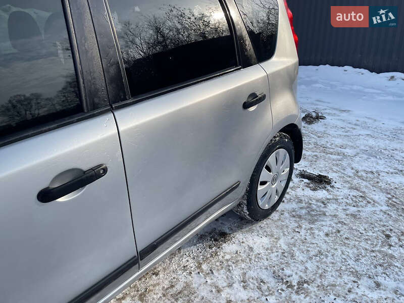 Хетчбек Nissan Note 2008 в Полтаві