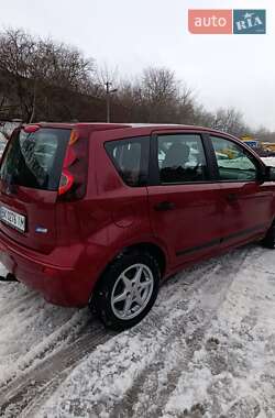 Хэтчбек Nissan Note 2012 в Ровно