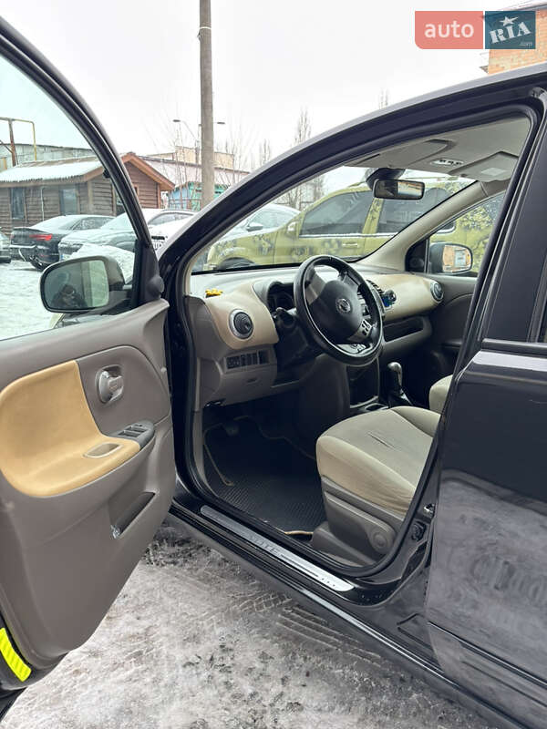 Хэтчбек Nissan Note 2006 в Ровно