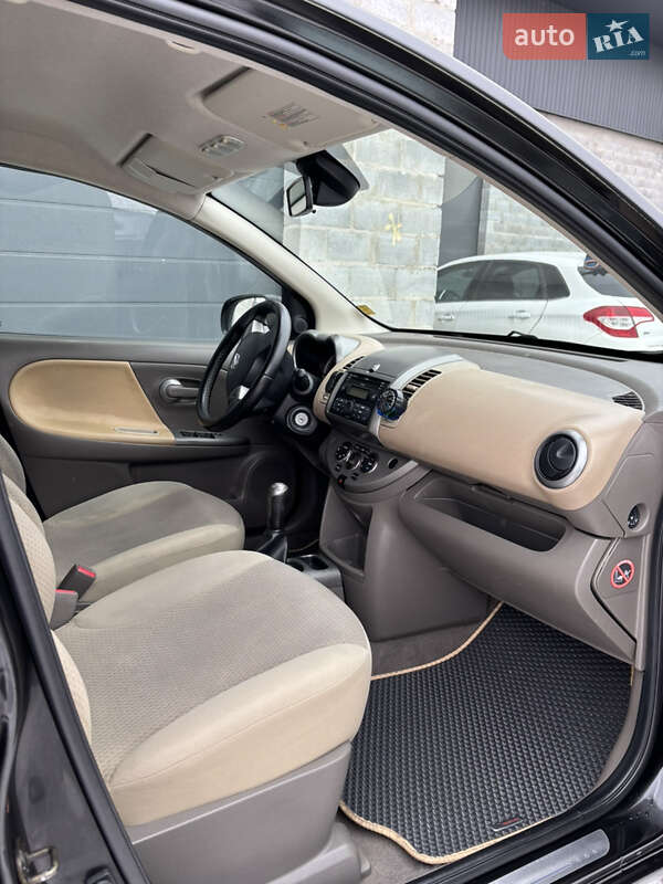 Хэтчбек Nissan Note 2006 в Ровно
