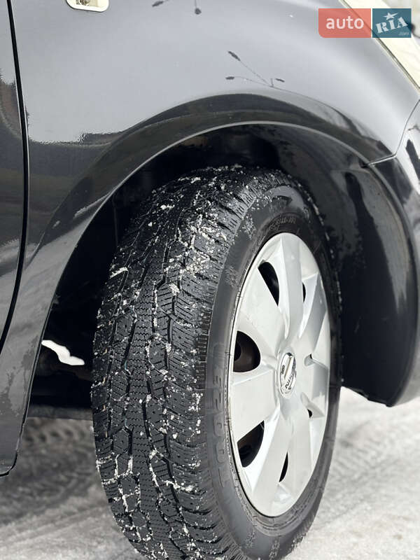 Хэтчбек Nissan Note 2006 в Ровно